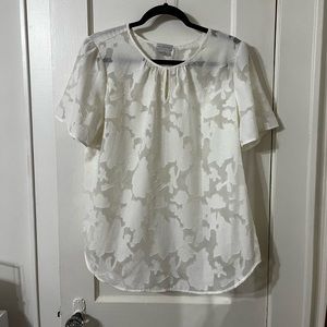 Size large Van Heusen shirt sleeve business casual blouse